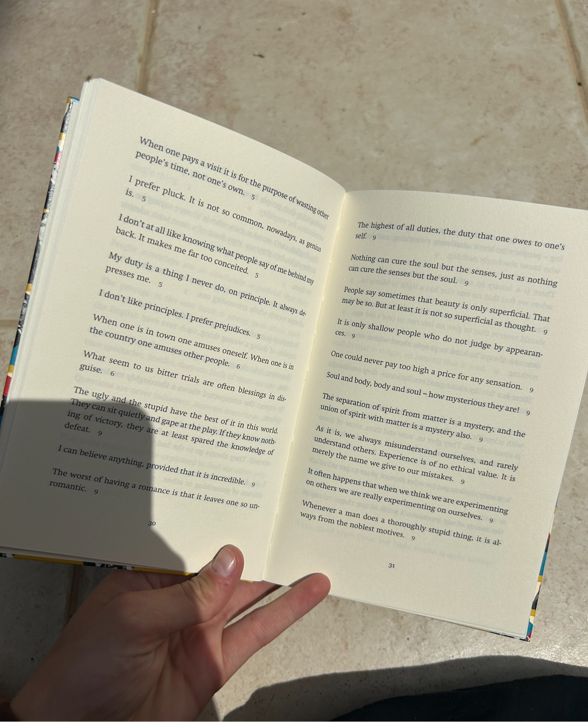Book „i am always satisfied with the best“ -quotes by oscar wilde