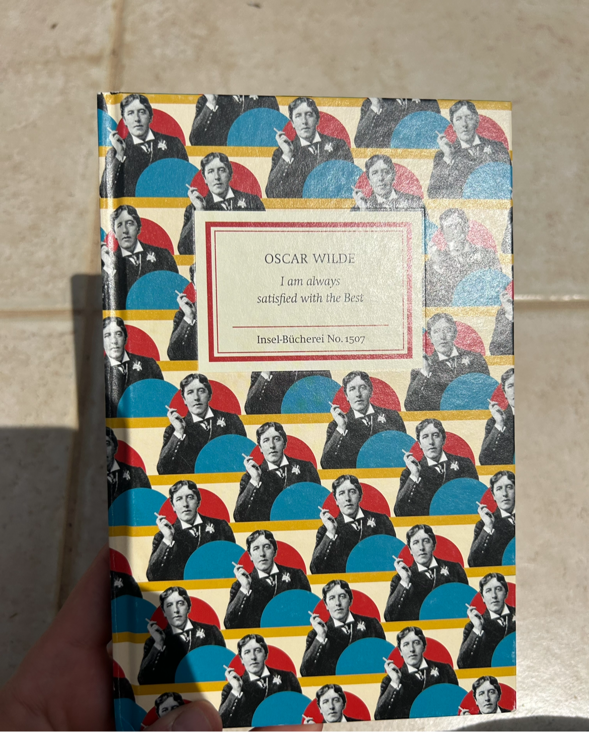 Book „i am always satisfied with the best“ -quotes by oscar wilde
