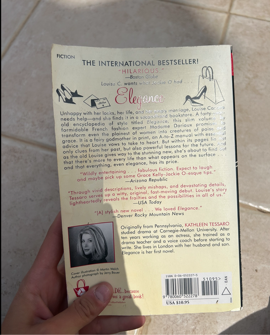 Book „elegance“ from the Kathleen Tessaro