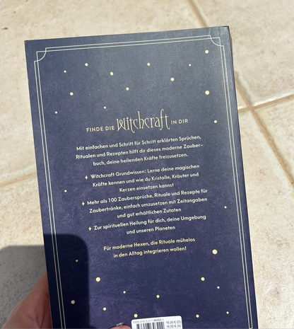 Book „witchcraft“- meg rosenbriar