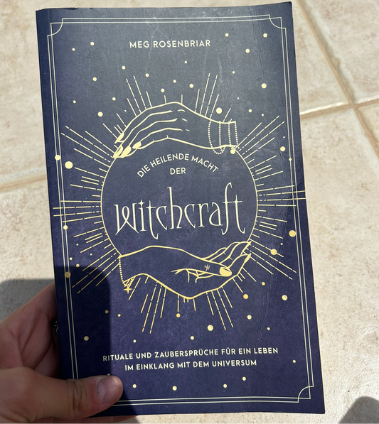 Book „witchcraft“- meg rosenbriar